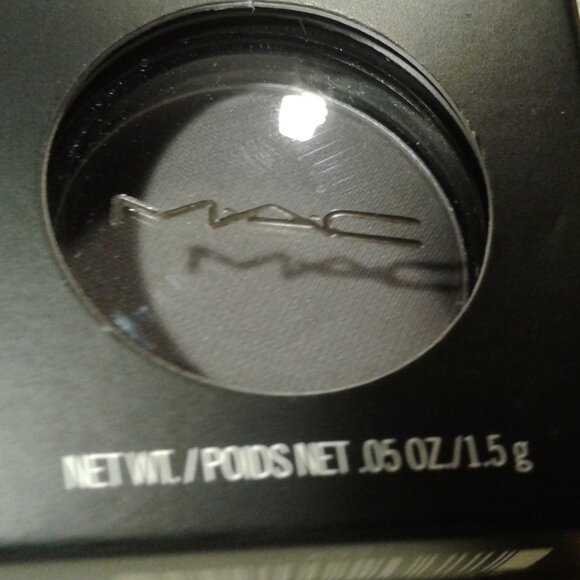 NEW! Mac Eyeshadows (10) - Picture 11 of 16